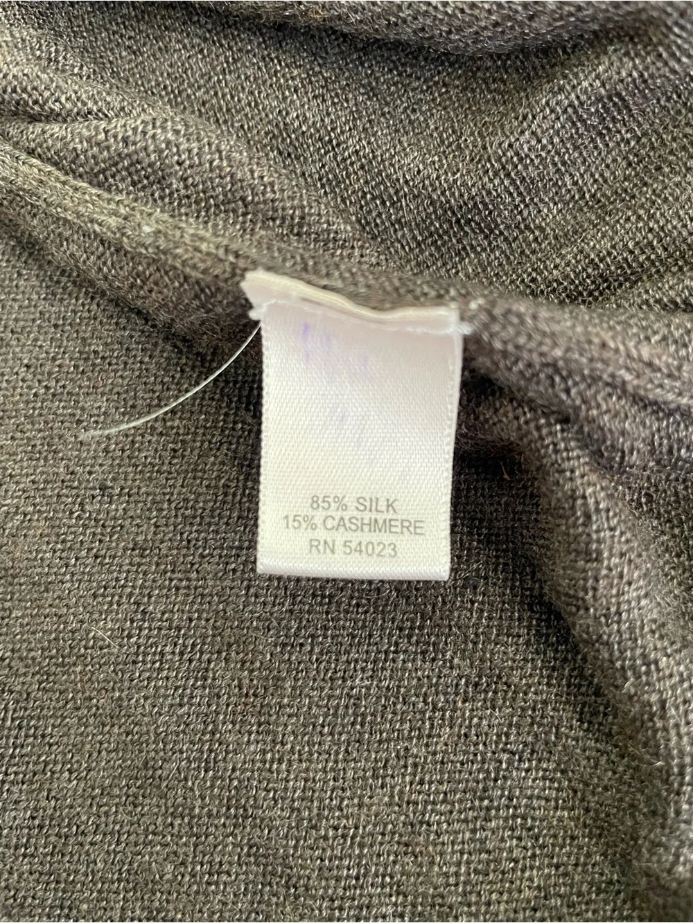 Banana Republic Silk Cotton Men's Brown V-Neck Sweater. Preppy Dark Academia